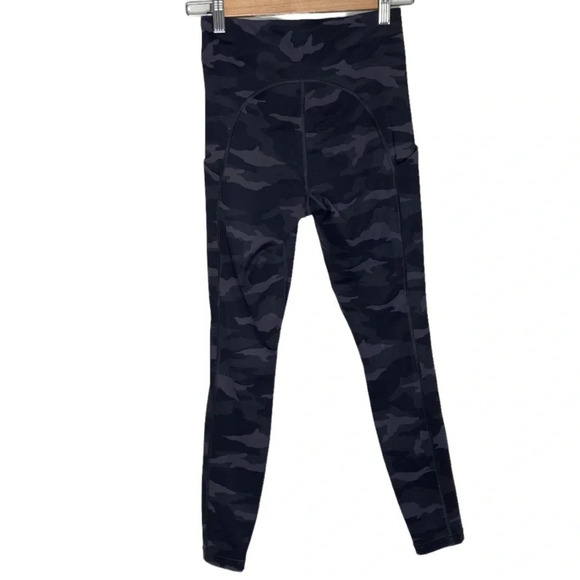 Athleta Black Camo High Rise Ultimate Stash Pocket 7/8 Tight Legging Size XS - Picture 9 of 12